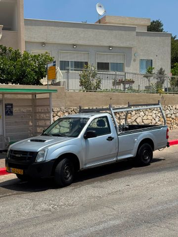 איסוזו די-מקס