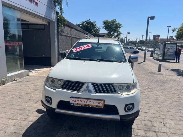 מודעת רכב מיצובישי טרייטון / L200
