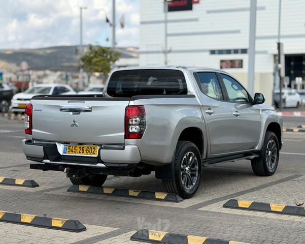 מיצובישי טרייטון / L200