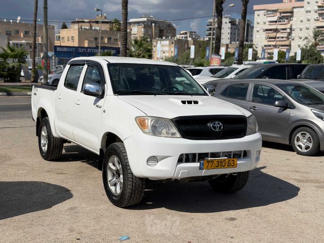 טויוטה היילקס ויגו
