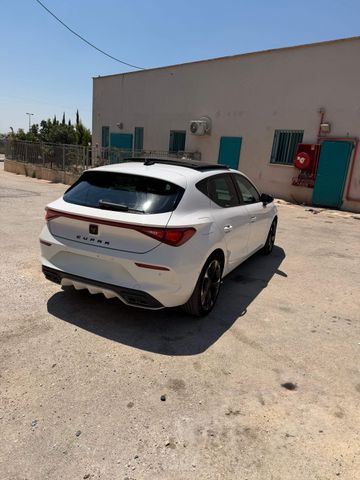 קופרה לאון