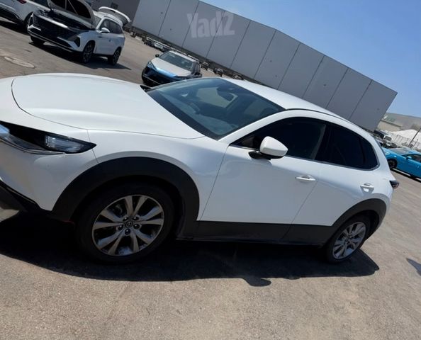 מודעת רכב מאזדה CX-30