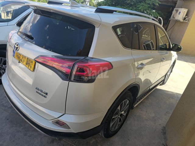 טויוטה RAV4