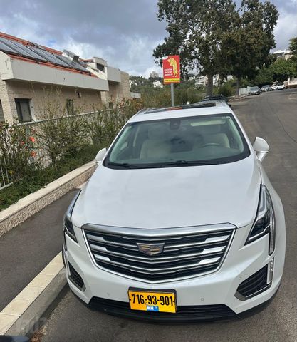 קאדילק XT5