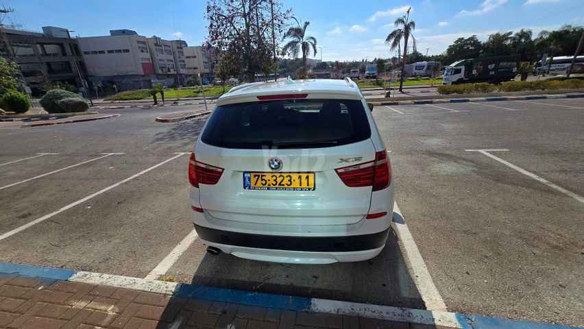 ב מ וו X3
