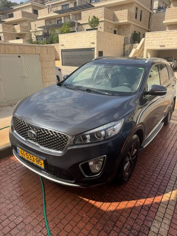 קיה סורנטו