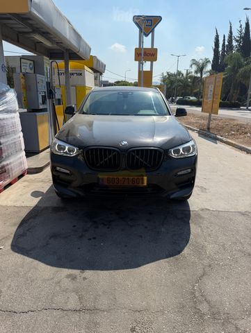 ב מ וו X4