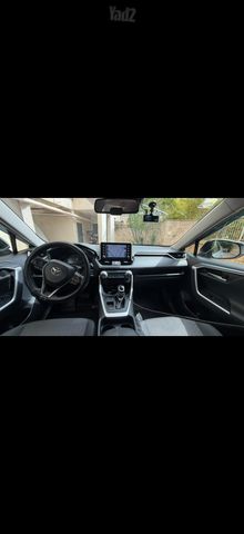 מודעת רכב טויוטה RAV4