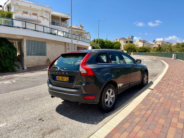 וולוו XC60