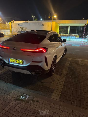 ב מ וו X6