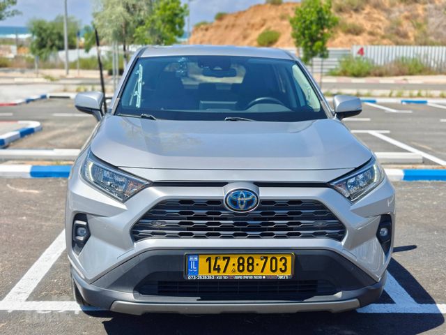 מודעת רכב טויוטה RAV4