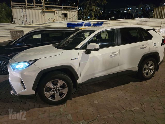 מודעת רכב טויוטה RAV4