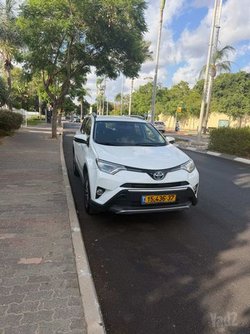 מודעת רכב טויוטה RAV4