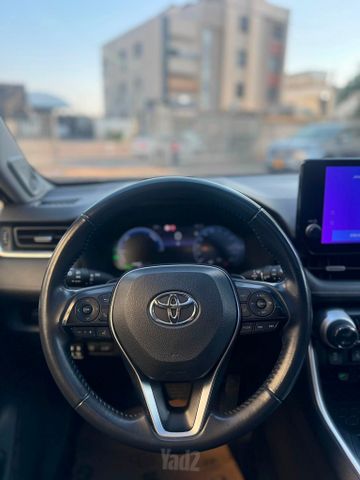 טויוטה RAV4