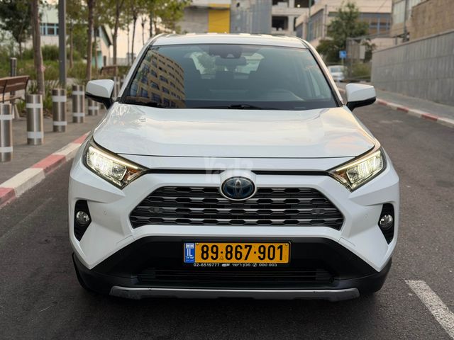 טויוטה RAV4