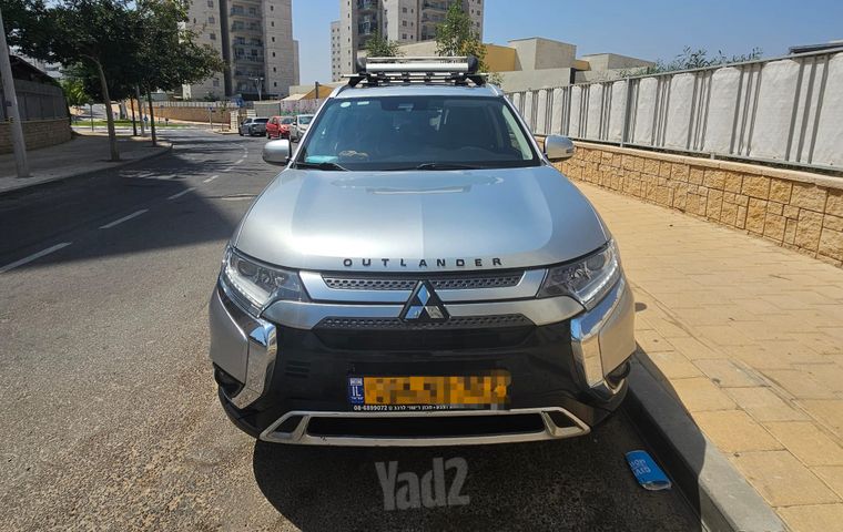 מיצובישי אאוטלנדר