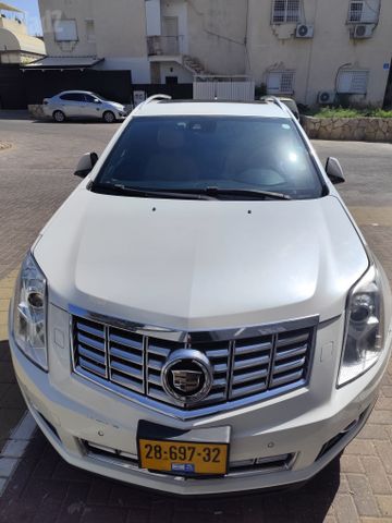 קאדילק SRX
