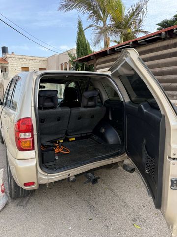 טויוטה RAV4
