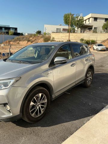 מודעת רכב טויוטה RAV4