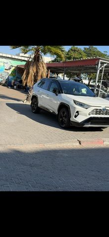 טויוטה RAV4