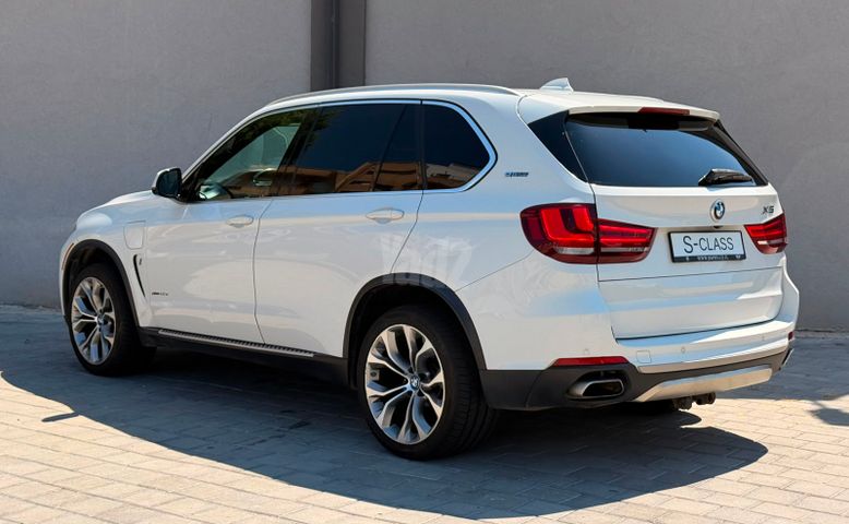 ב מ וו X5