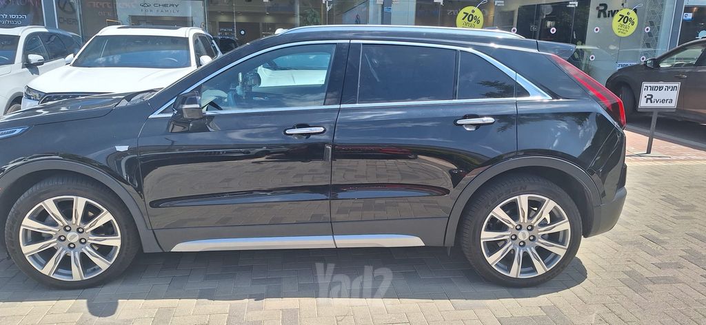 קאדילק XT4