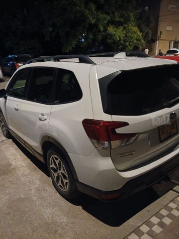 סובארו פורסטר
