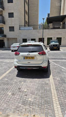ניסאן אקס טרייל