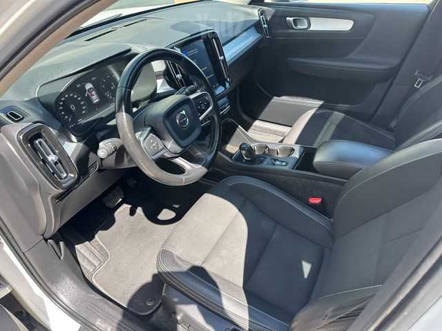 וולוו XC40