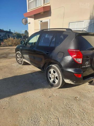 מודעת רכב טויוטה RAV4
