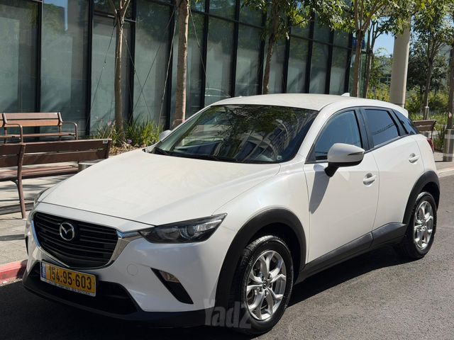 מודעת רכב מאזדה CX-3