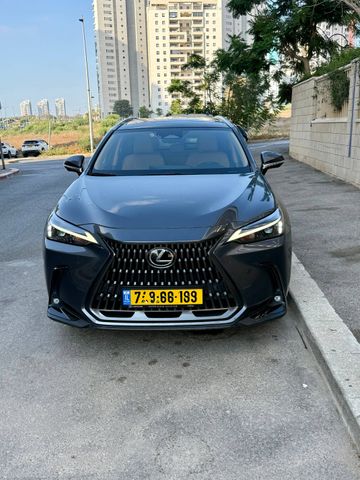 מודעת רכב לקסוס NX
