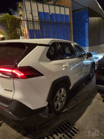 טויוטה RAV4