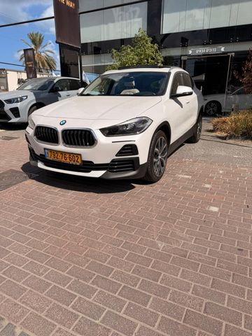 ב מ וו X2