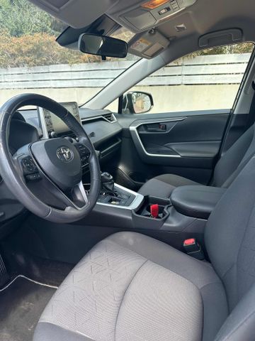 טויוטה RAV4