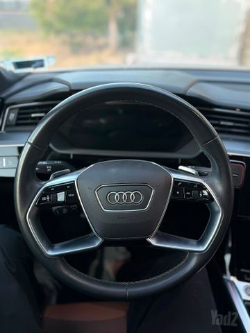 אאודי Q8 e-tron