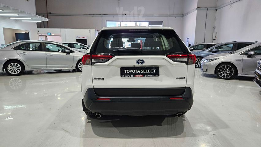 טויוטה RAV4