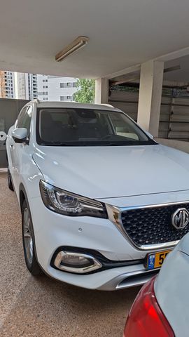 אם ג'י EHS PHEV