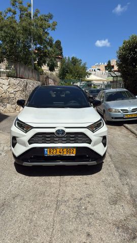 טויוטה RAV4
