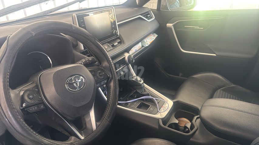 טויוטה RAV4