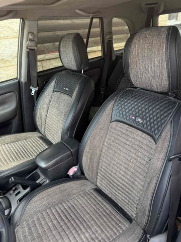 טויוטה RAV4