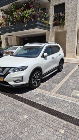 ניסאן אקס טרייל