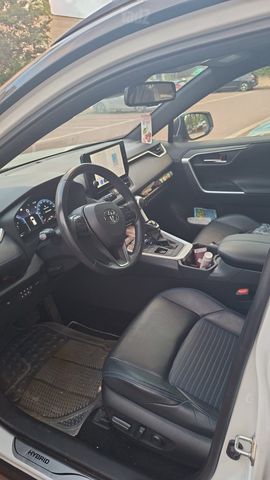 מודעת רכב טויוטה RAV4