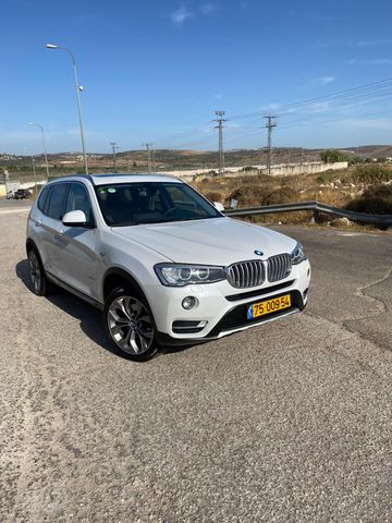 ב מ וו X3