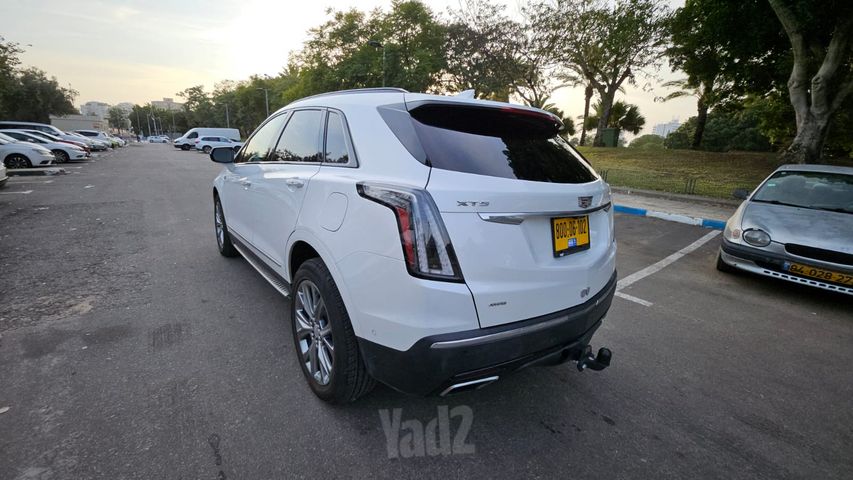 קאדילק XT5