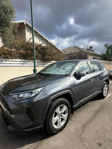 מודעת רכב טויוטה RAV4