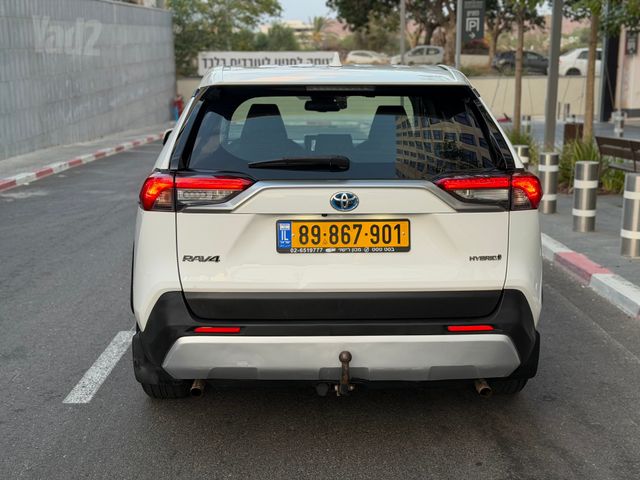 טויוטה RAV4