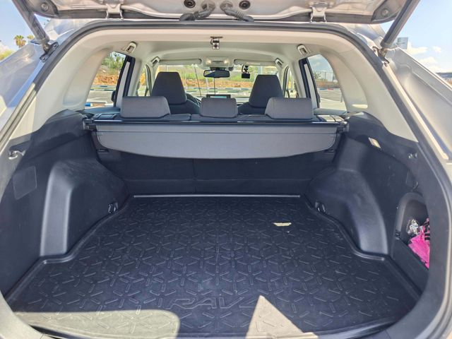 טויוטה RAV4