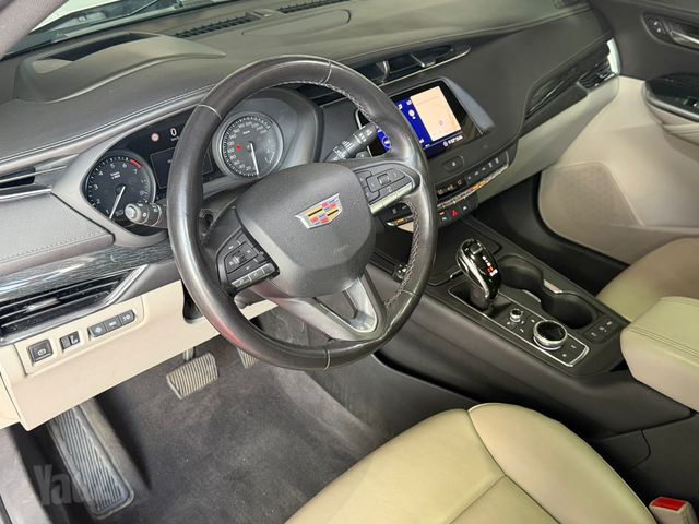 קאדילק XT4