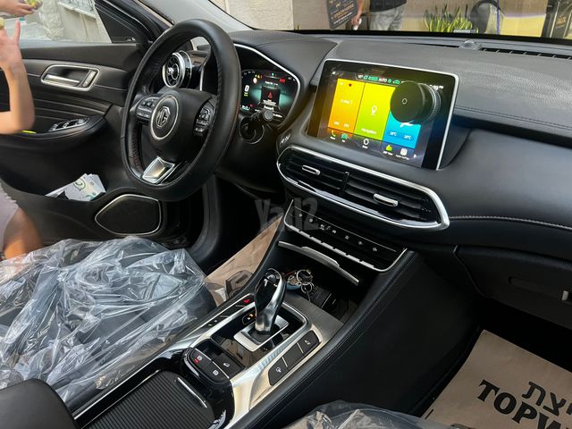 אם ג'י EHS PHEV